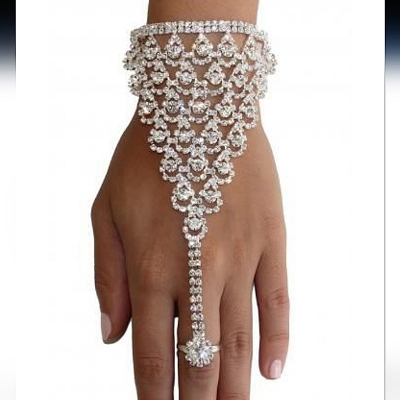 Silver Crystal Hand Chain Bracelet / Anklet - Picture 1 of 8